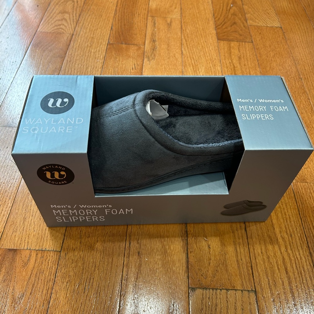Wayland Square Unisex Memory Foam Slippers, Size: M Men 8-9 Women 9-10, Gray